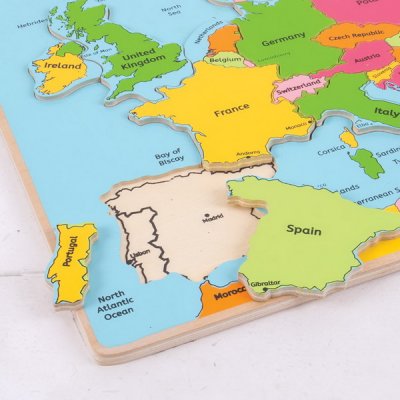 Bigjigs Toys Drevené puzzle Mapa Európy, 25 dielikov
