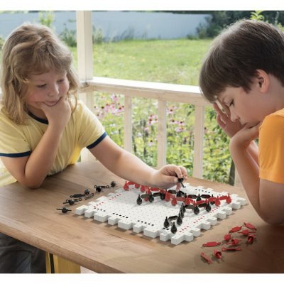 Quercetti Strategická prepájacia hra PegXt
