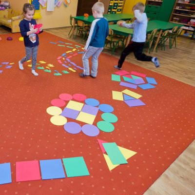 Školská pohybová sada Geometrické tvary, 40 ks