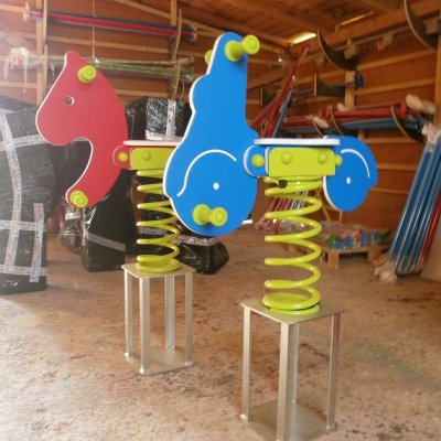 KBT Pružinová hojdačka Pony HDPE essencials
