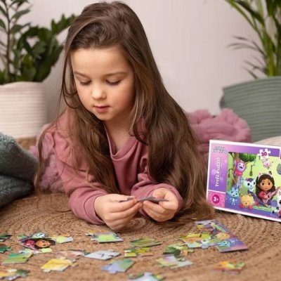 Trefl Puzzle Gabby a jej krásny domček, 30 dielikov
