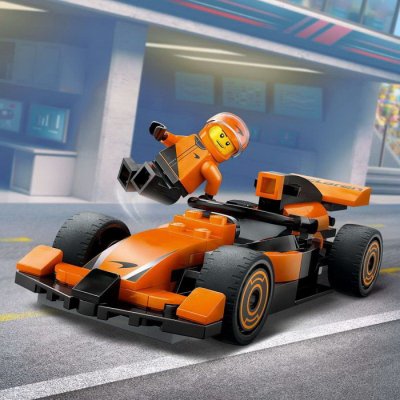 Lego City 60442 Jazdec F1® s pretekárskym autom McLaren, 86 ks