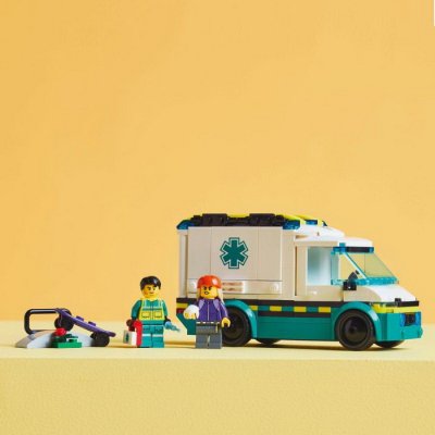 Lego City 60451 Sanitka, 184 ks