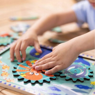 Melissa Puzzle Oceán s ozubenými kolieskami, 18 ks